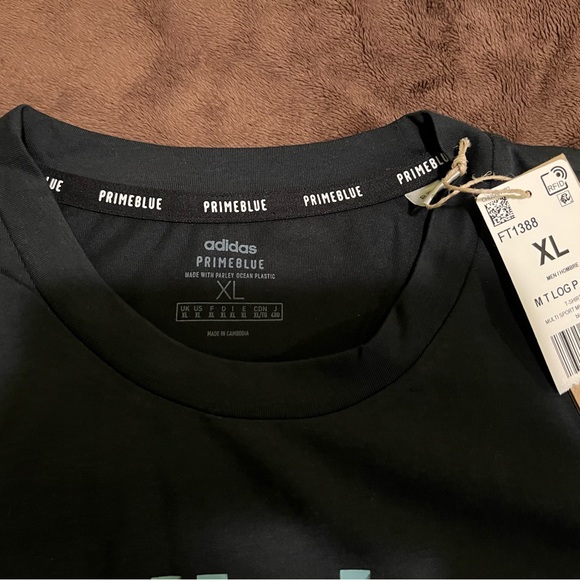 Adidas Men's Black Tee with Pale Blue Logo - Picture 5 of 9